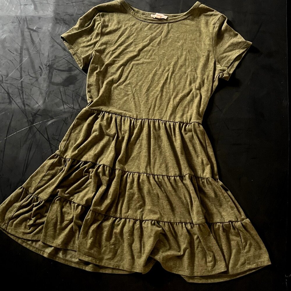 Green Short Sleeve Dress